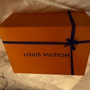 Louis Vuitton shoes box and bag